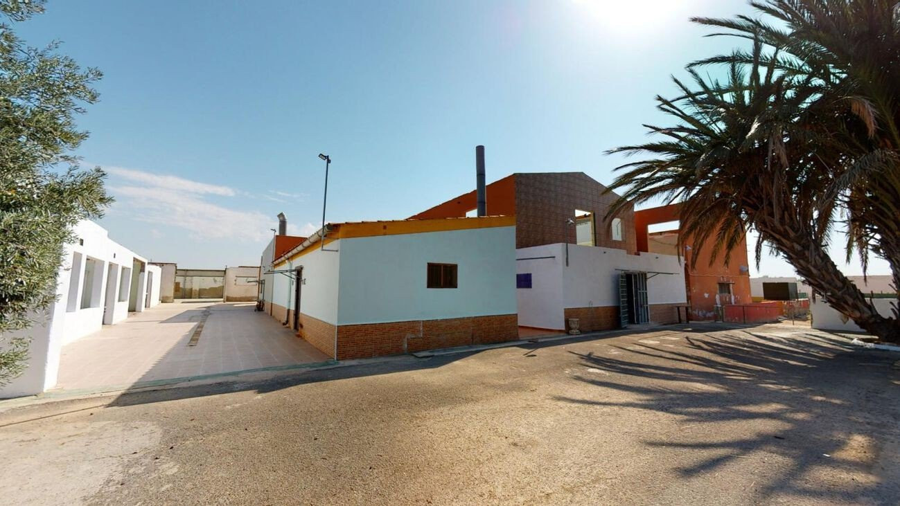 House in Alicante - view 1