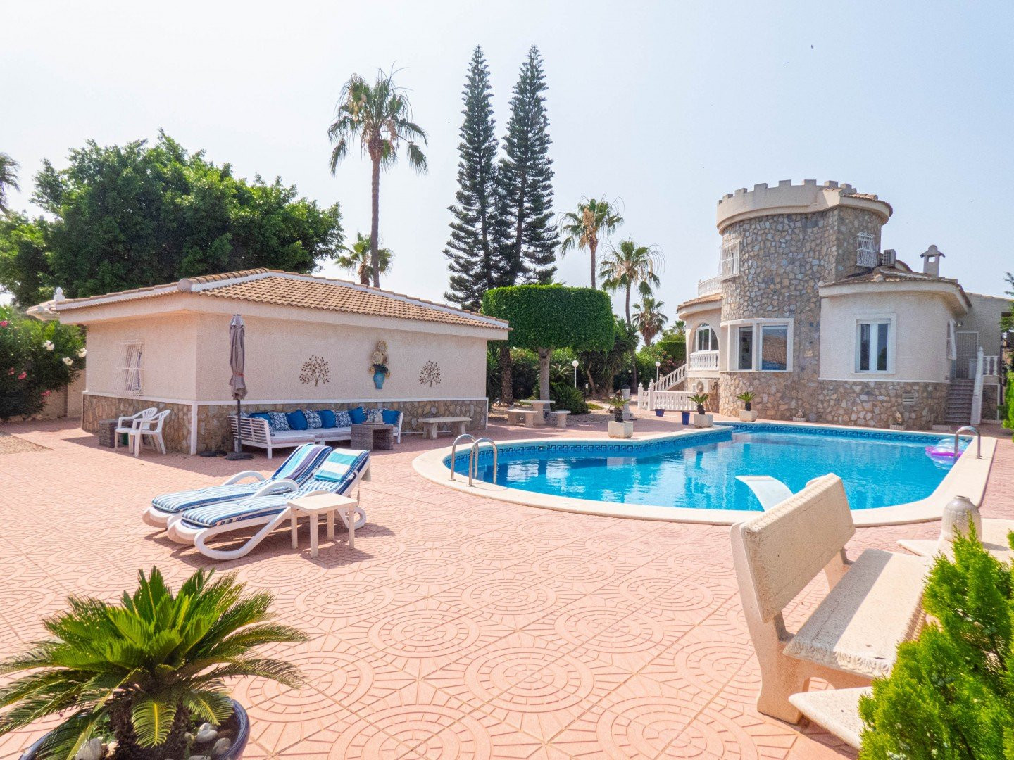 Villa in Alicante - view 1