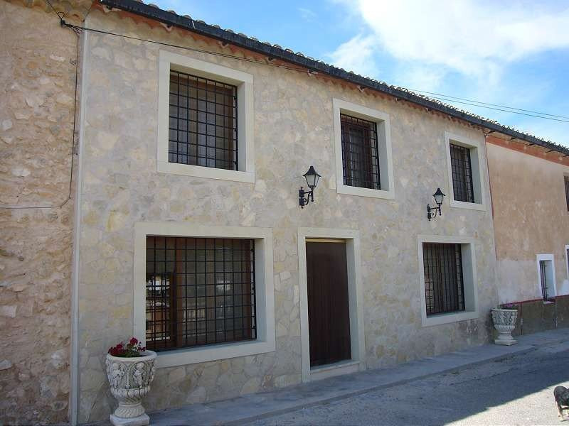 House in Salinas - view 1