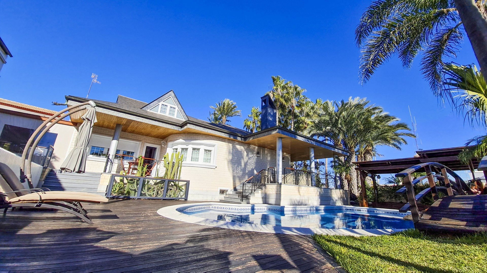 Villa in San Pedro del Pinatar - view 1