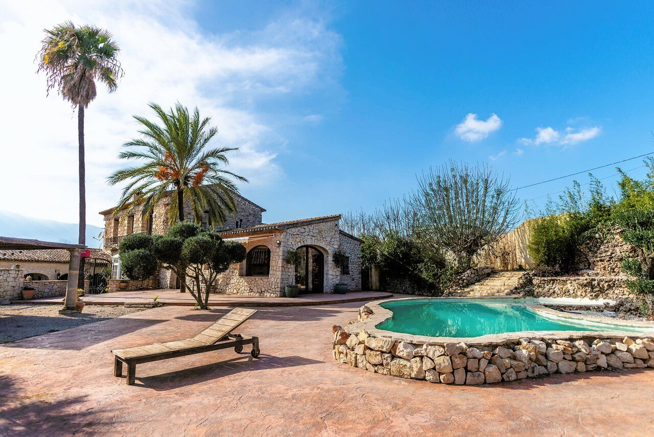 Farm, Ranch or Equestrian in Jalon - view 1