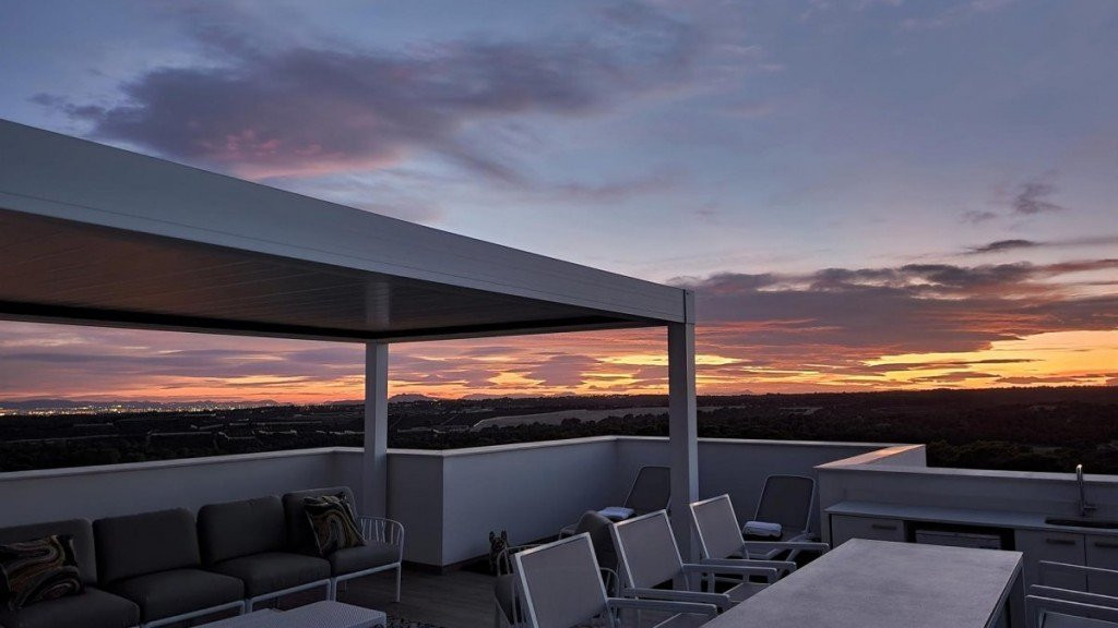 Apartment in San Miguel de Salinas - view 1