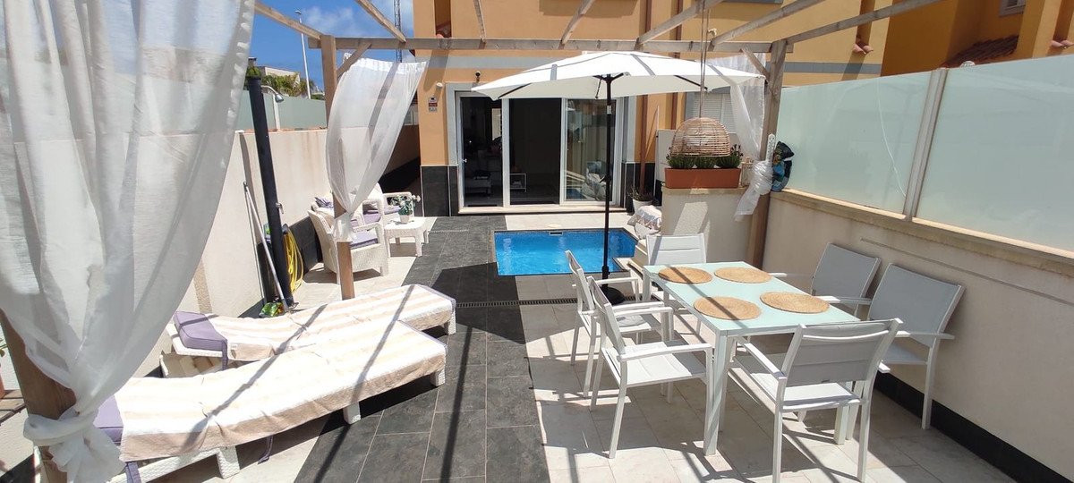 Villa in Urbanizacion los Balcones - view 1