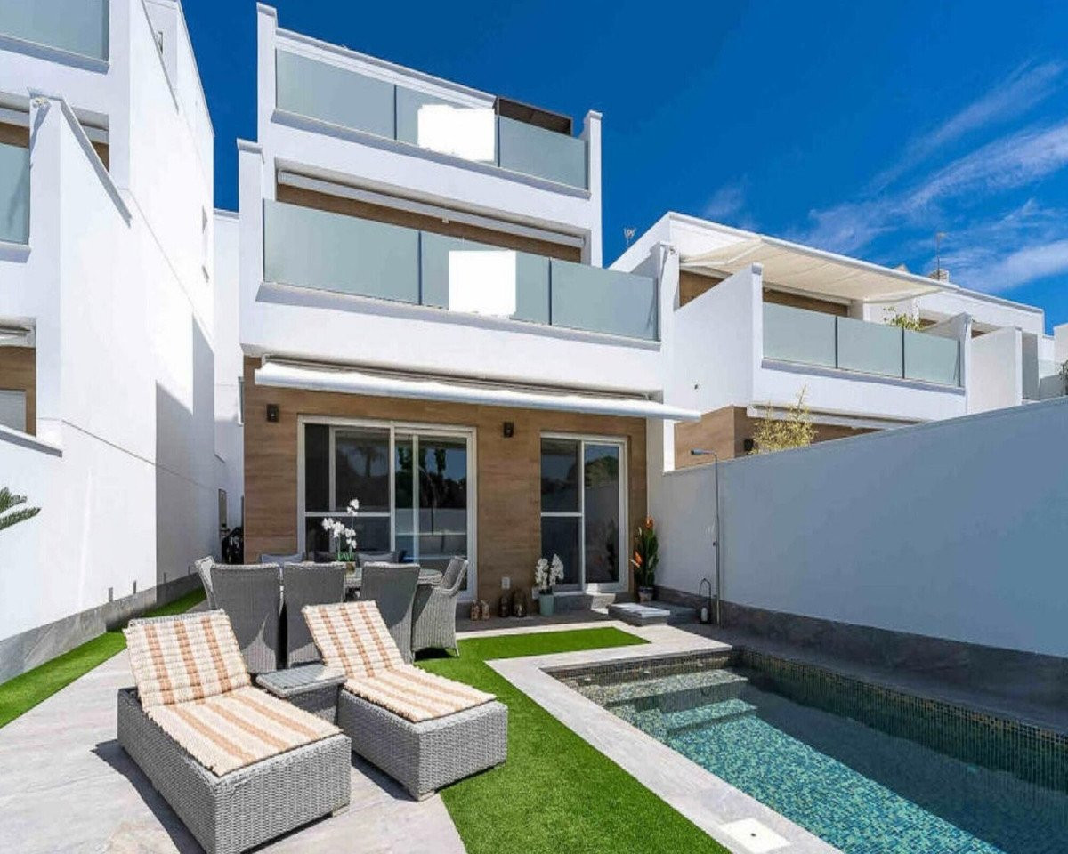 Villa in San Pedro del Pinatar - view 1