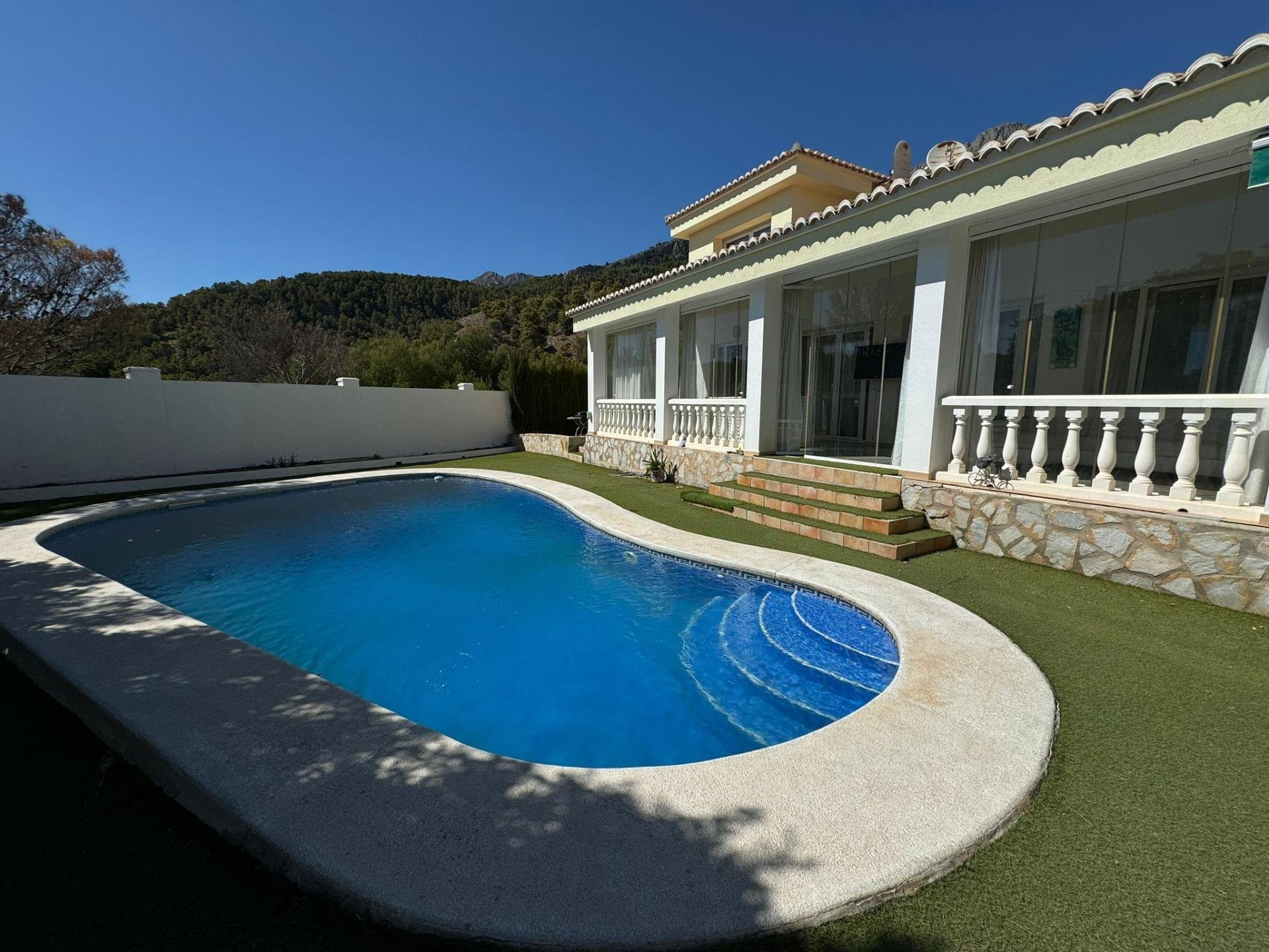 Villa in Bernia - view 1