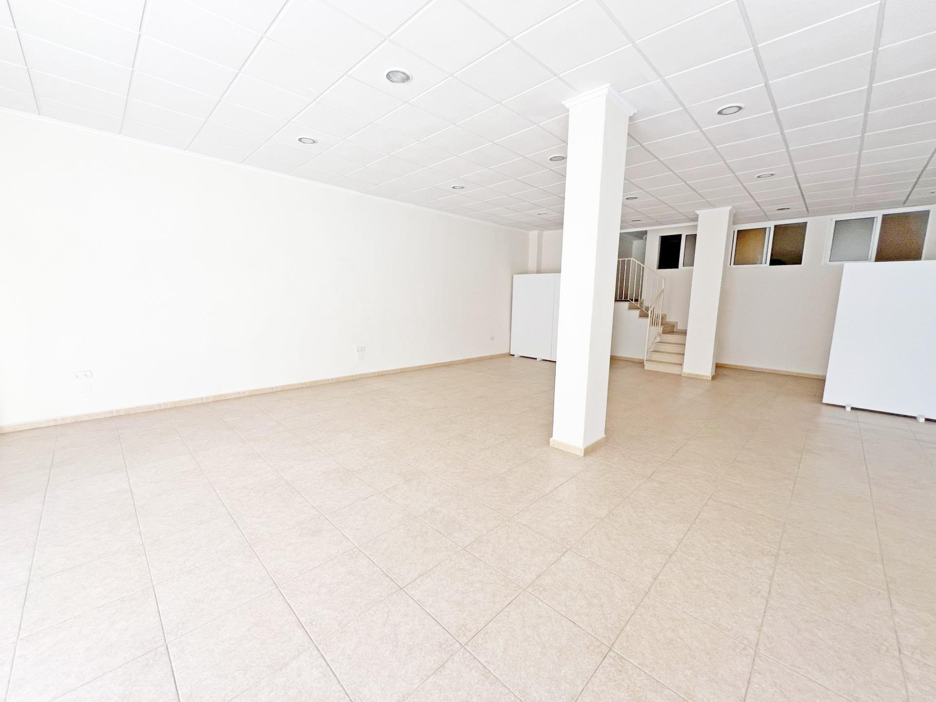 House in Guardamar del Segura - view 1
