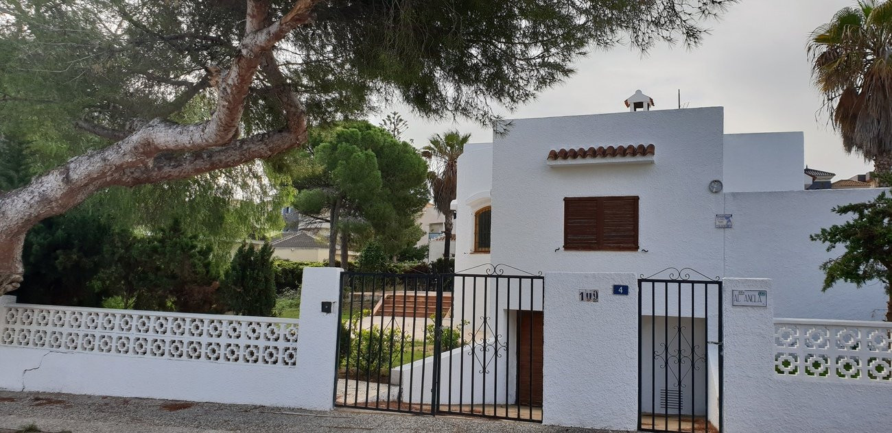 Villa in Urbanizacion los Balcones - view 1