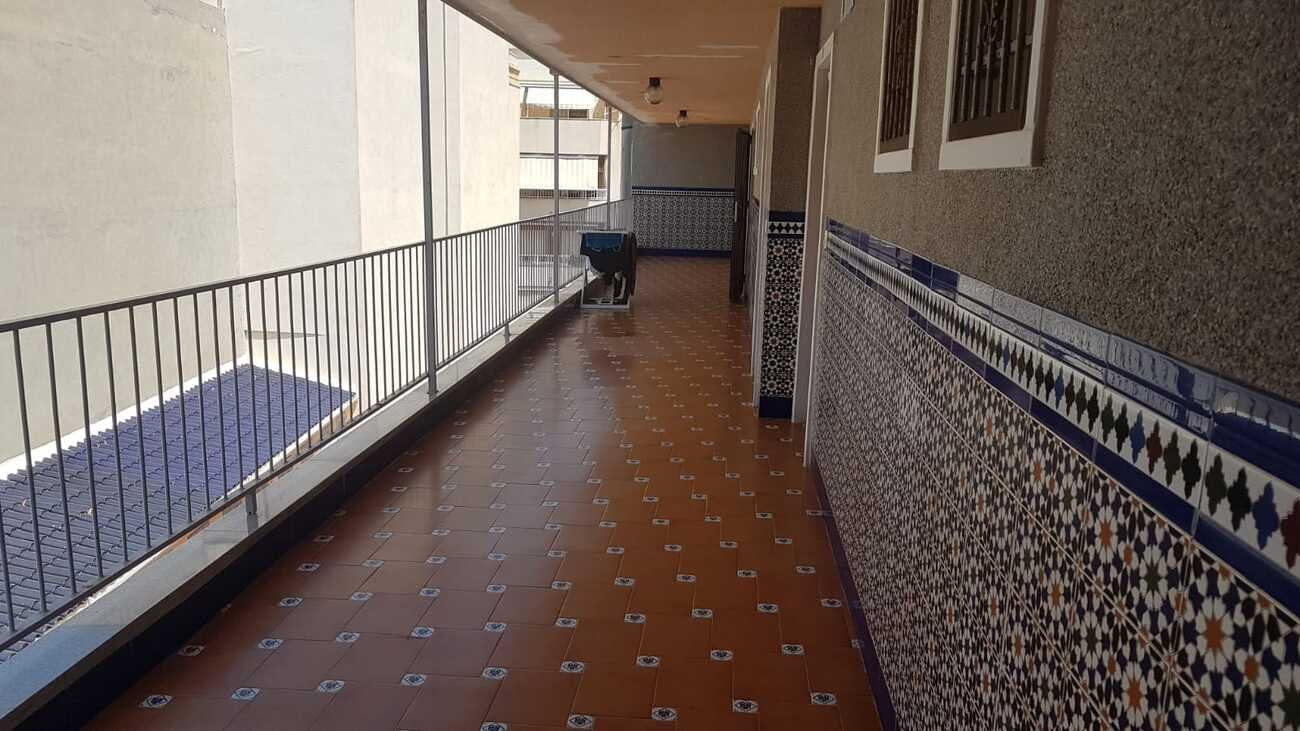 Apartment in Alicante - view 1