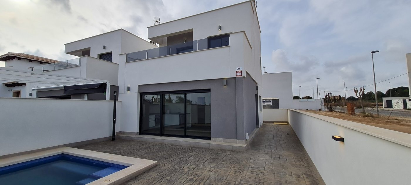 Villa in Urbanizacion los Balcones - view 1