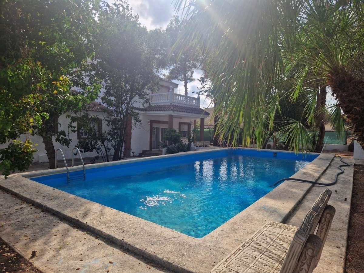 Villa in Urbanizacion los Balcones - view 1