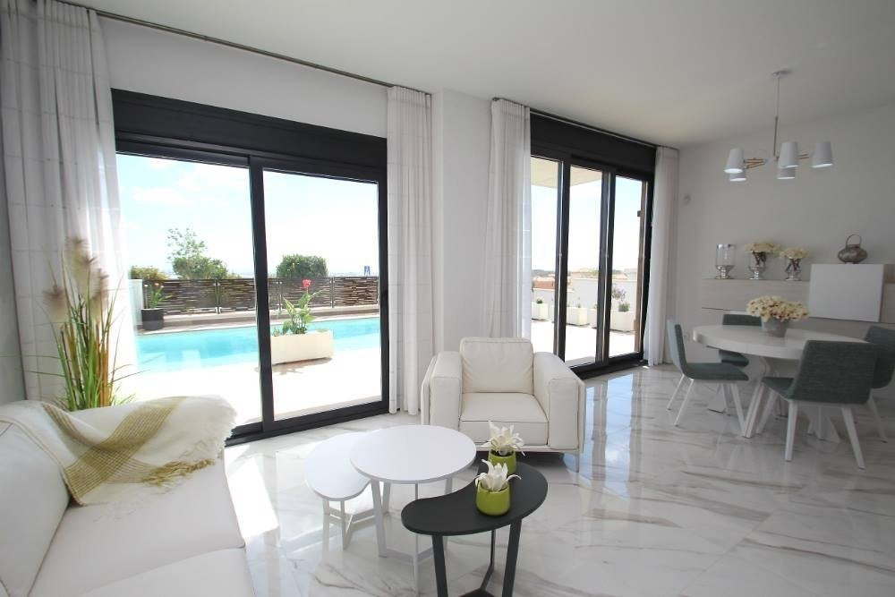 Villa in Dehesa de Campoamor - view 1