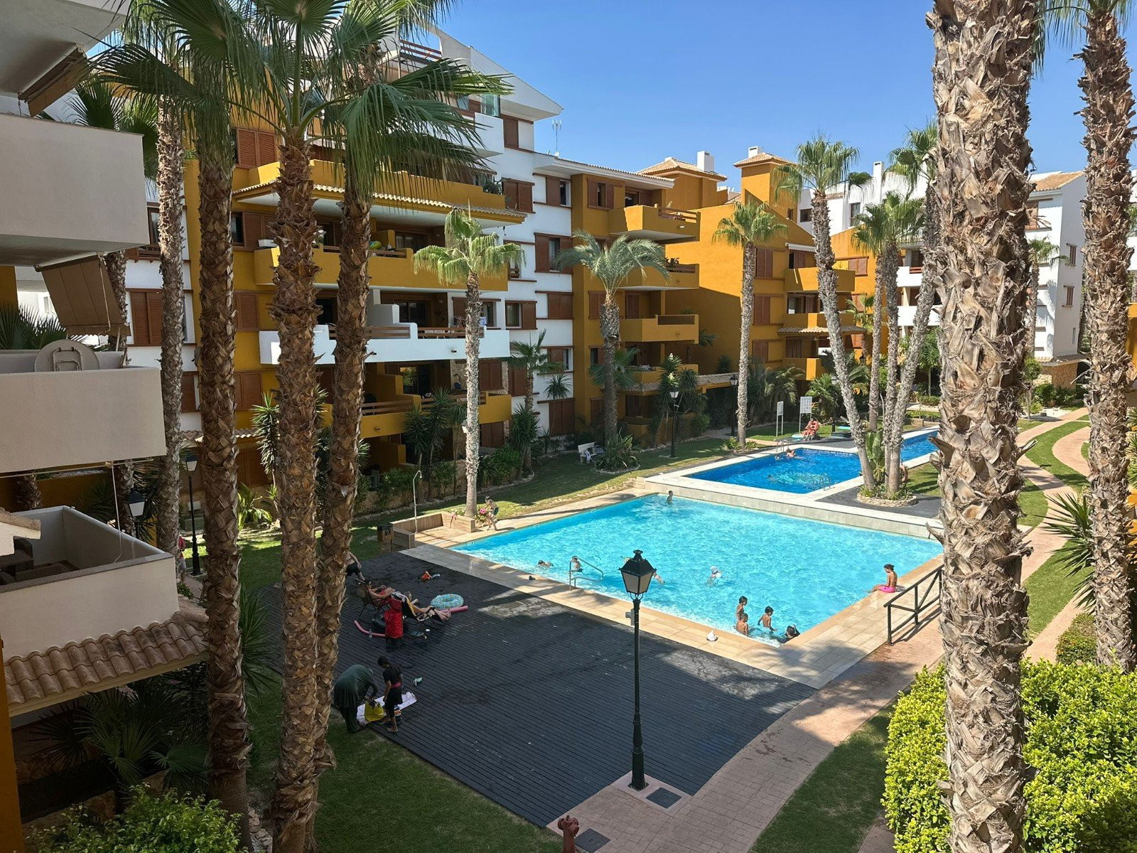 Apartment in Alicante - view 1