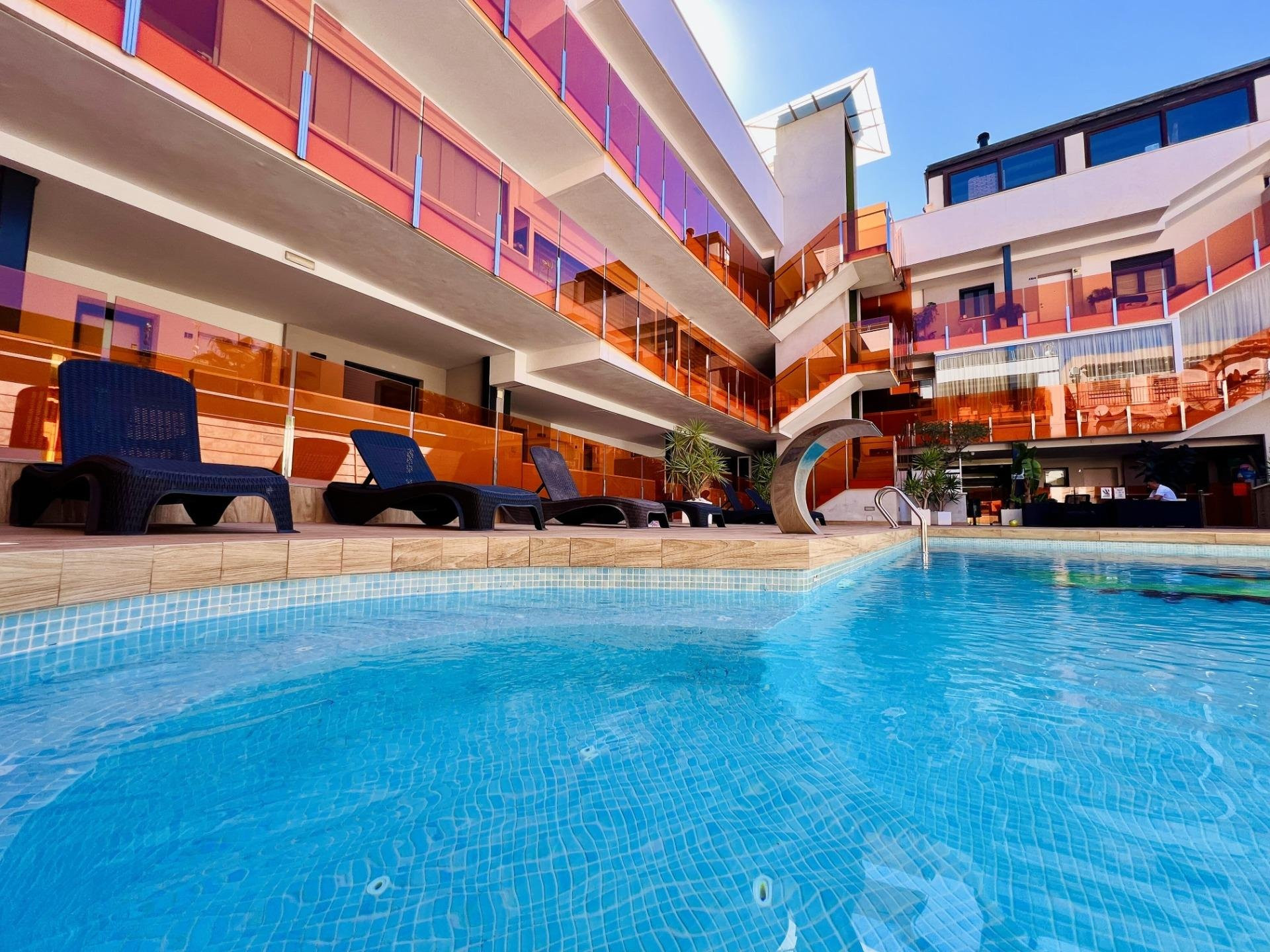 Apartment in Alicante - view 1