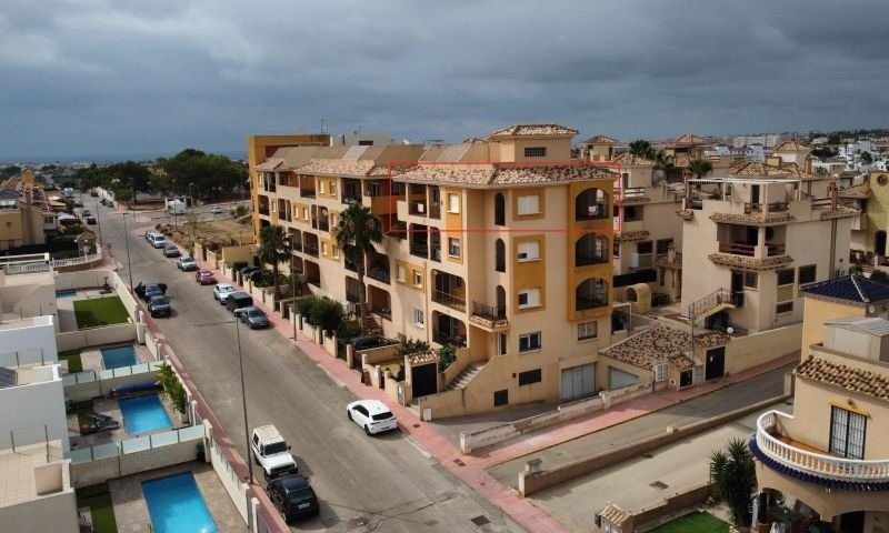 Apartment in Urbanizacion los Balcones - view 1