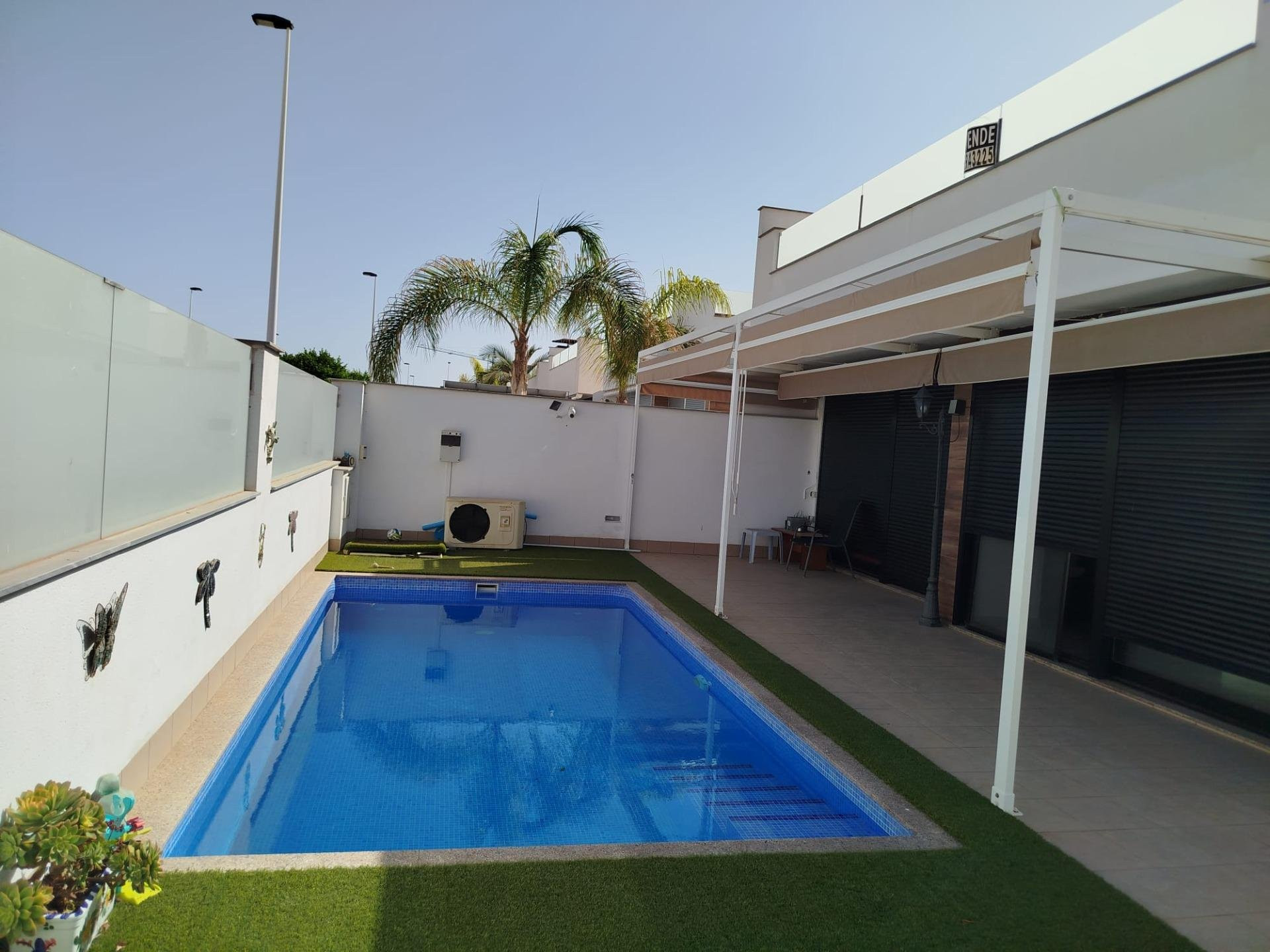 Villa in San Pedro del Pinatar - view 1