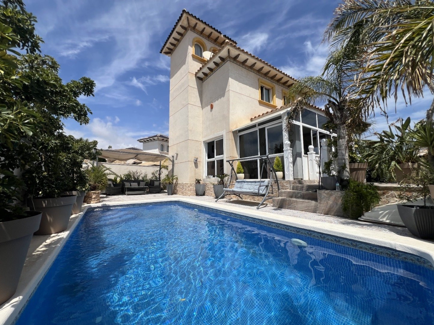 Villa in Urbanizacion los Balcones - view 1