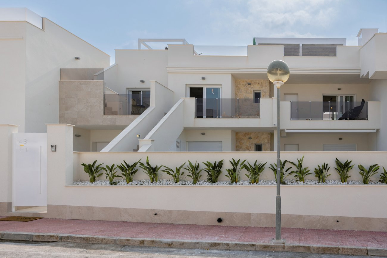 House in La Zenia - view 1