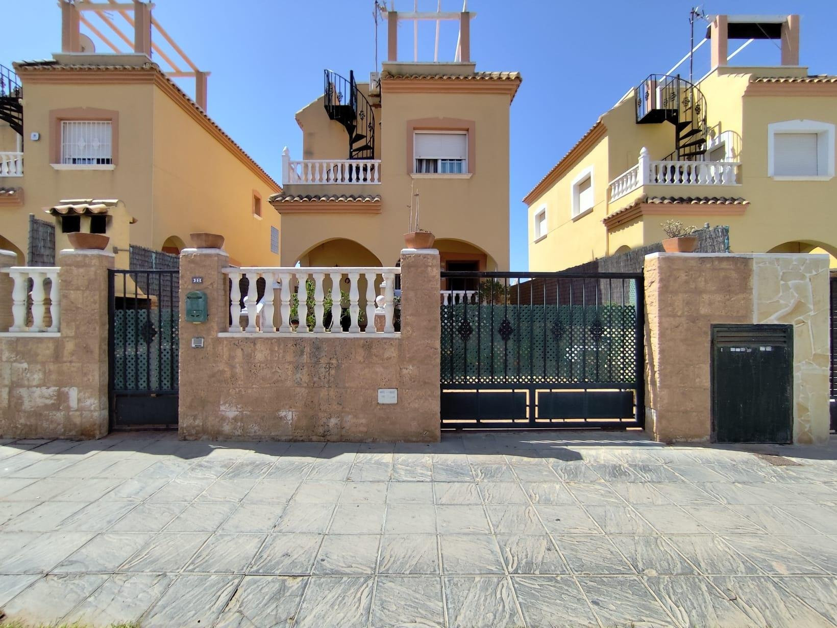 Villa in Torrevieja - view 1
