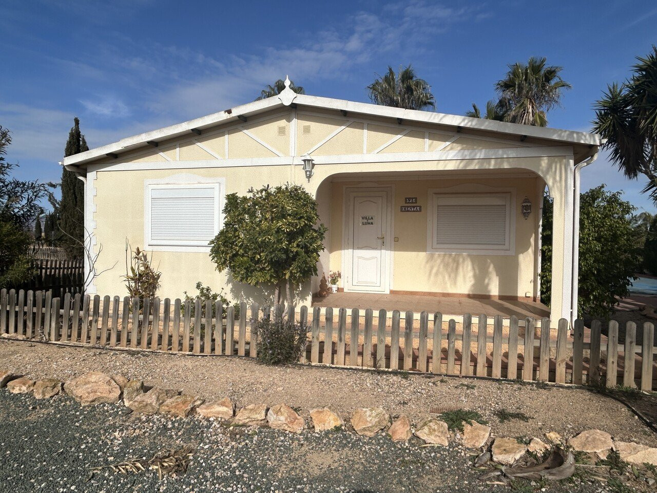 House in Fuente Alamo - view 1