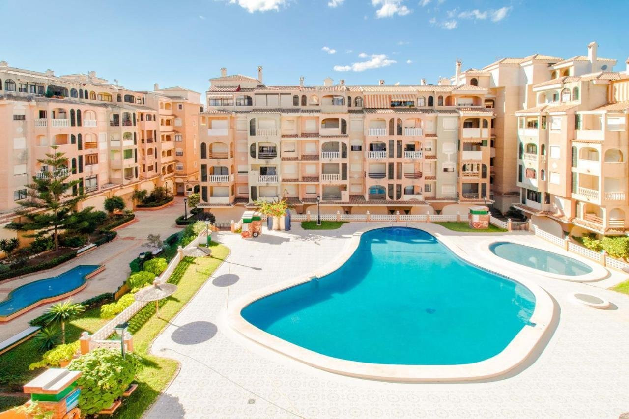 House in Alicante - view 1