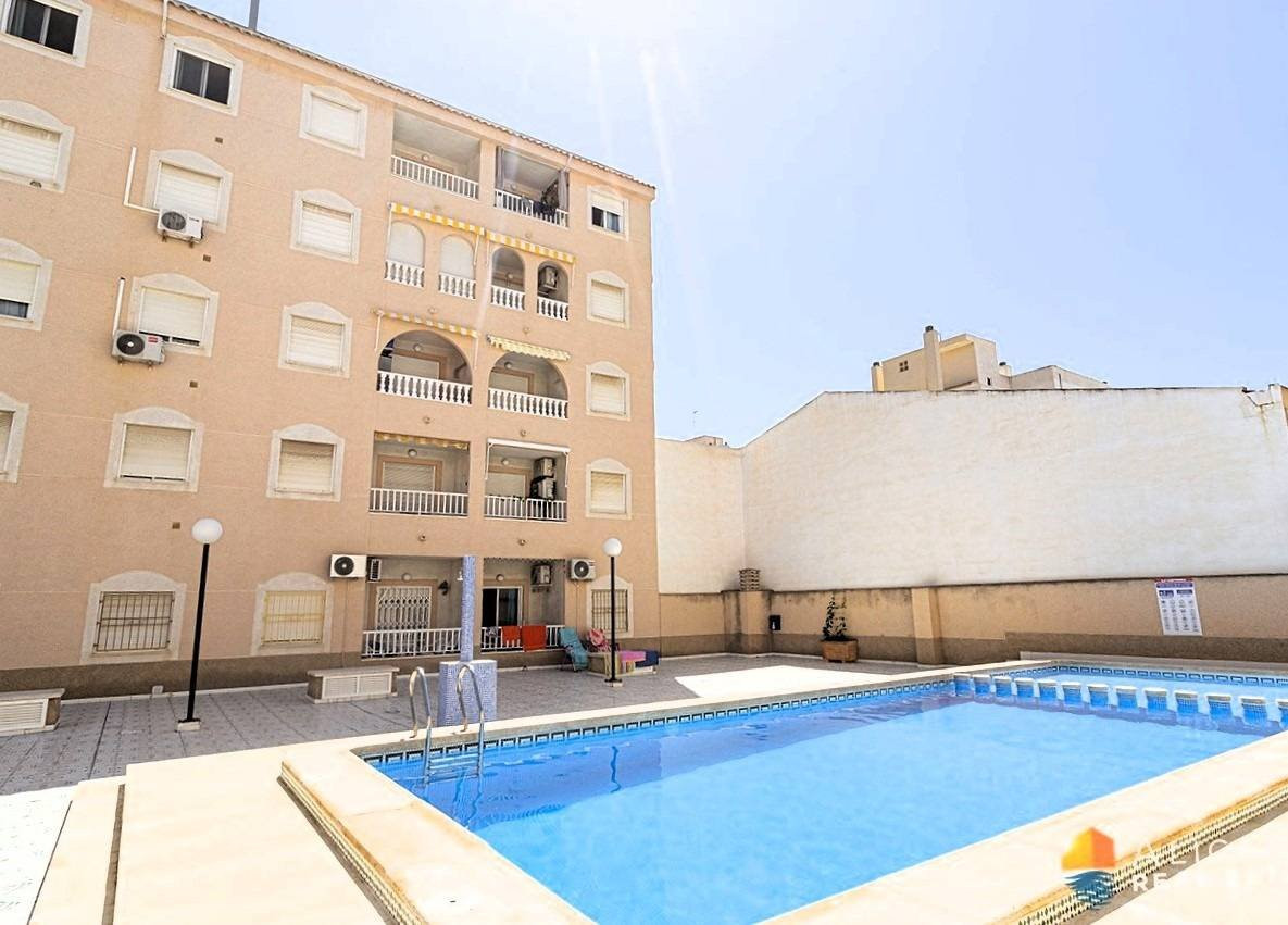 Apartment in Torrevieja - view 1