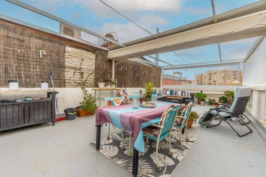 House in Alicante - view 1