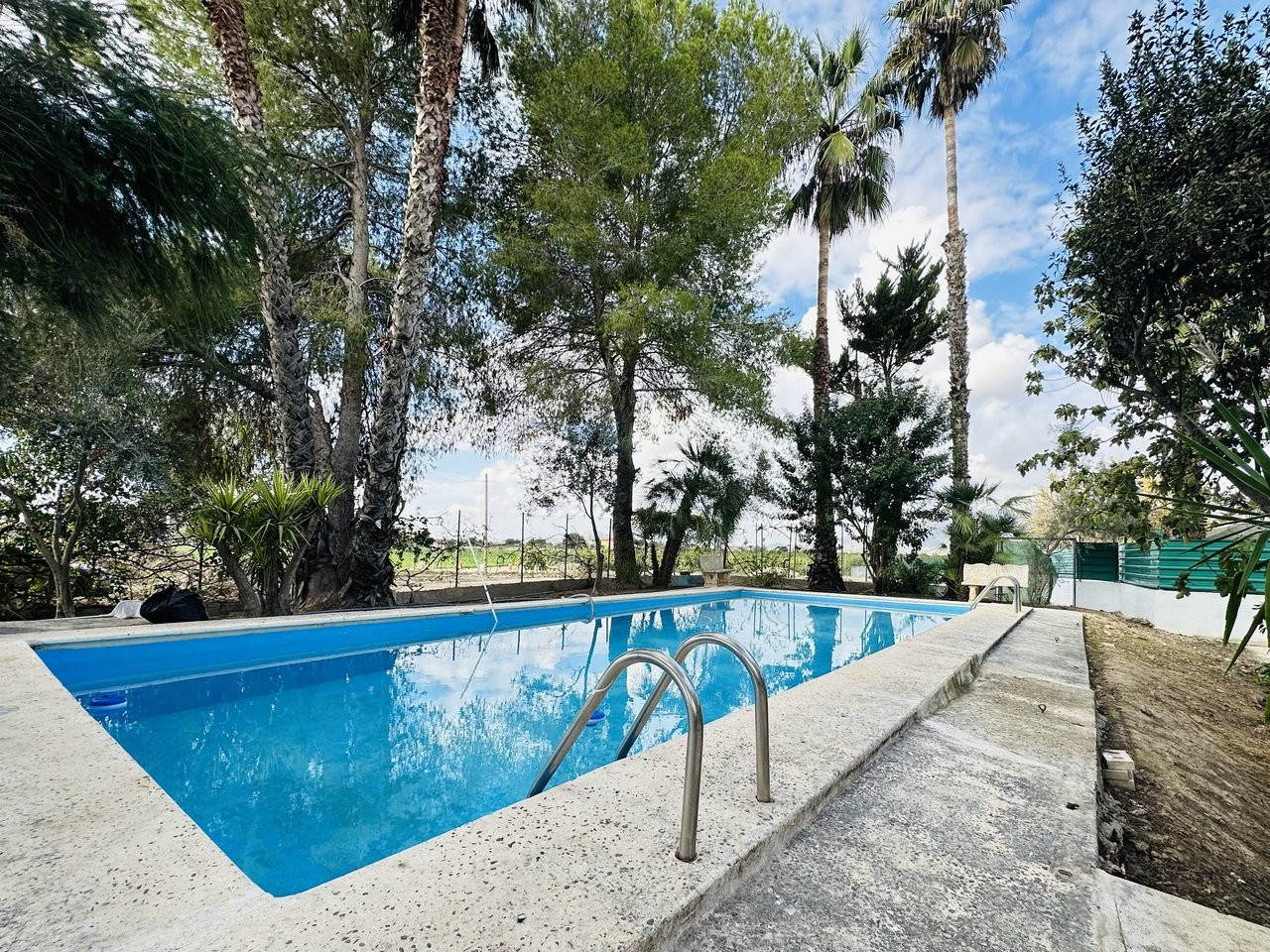 Villa in Urbanizacion los Balcones - view 1
