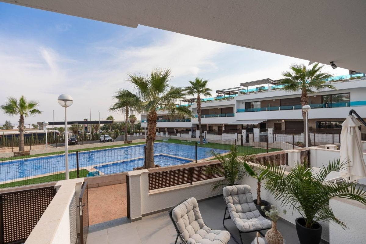 Apartment in Urbanizacion los Balcones - view 1