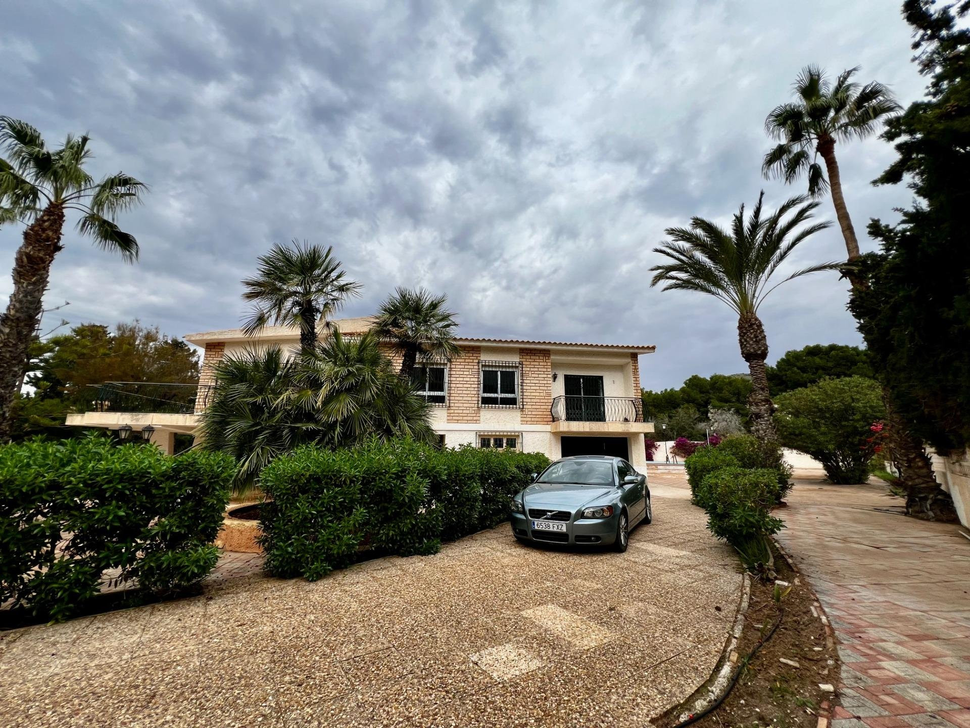 Villa in Murcia - view 1