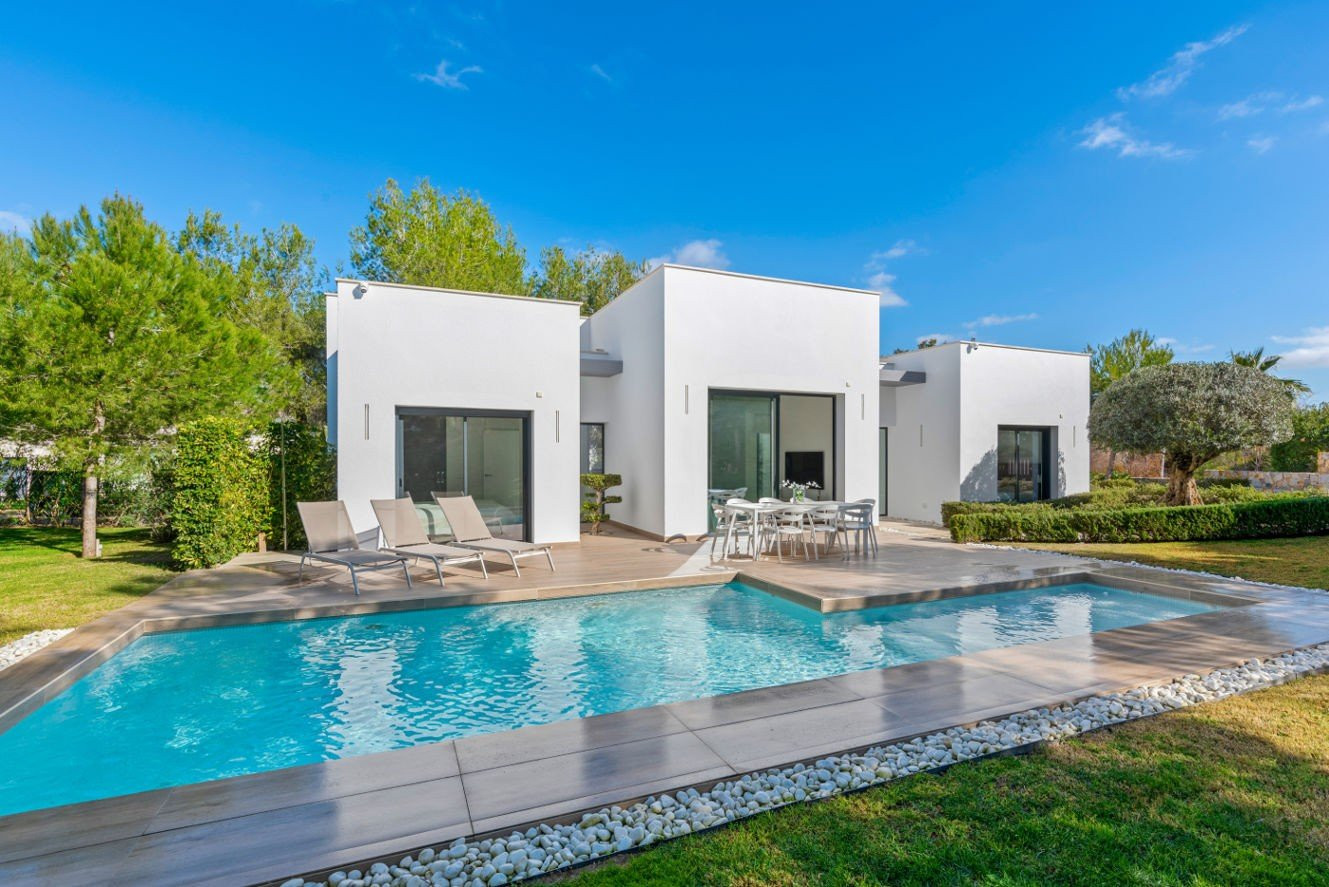 Villa in Urbanizacion los Balcones - view 1