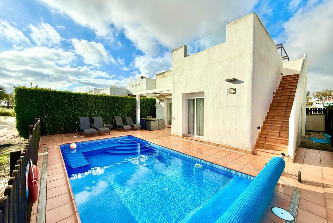 Villa in Torre-Pacheco - view 1