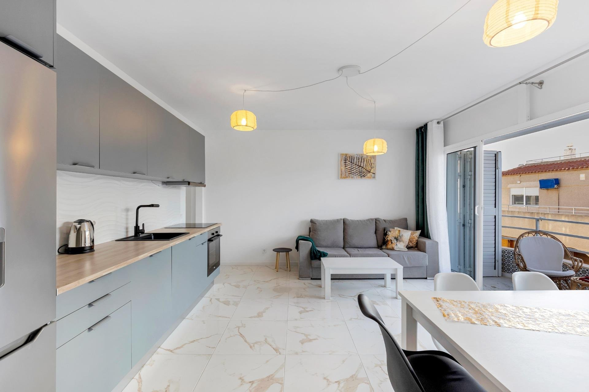 Apartment in Torrelamata - view 1