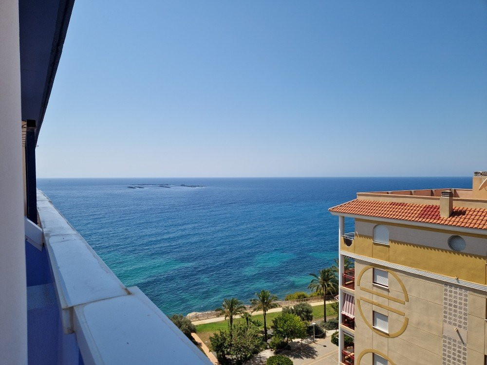 Apartment in Villajoyosa - view 1