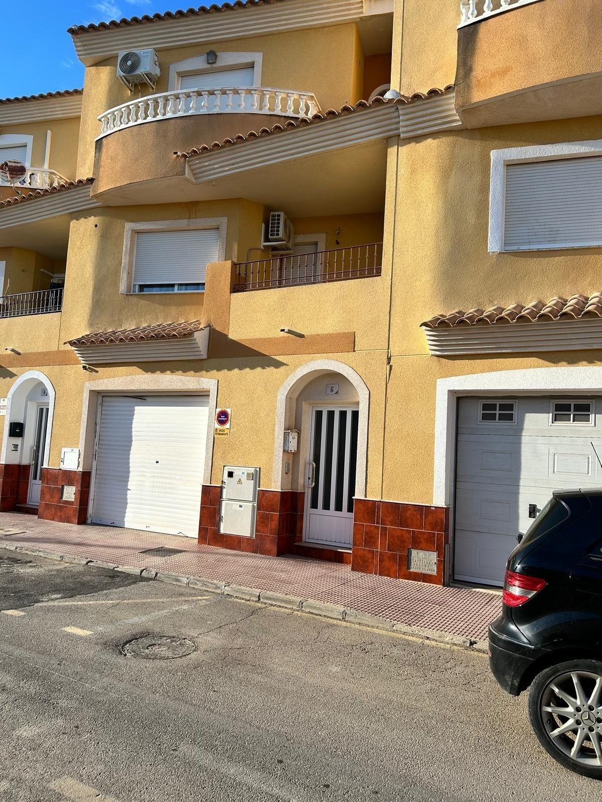 House in Los Alcazares - view 1