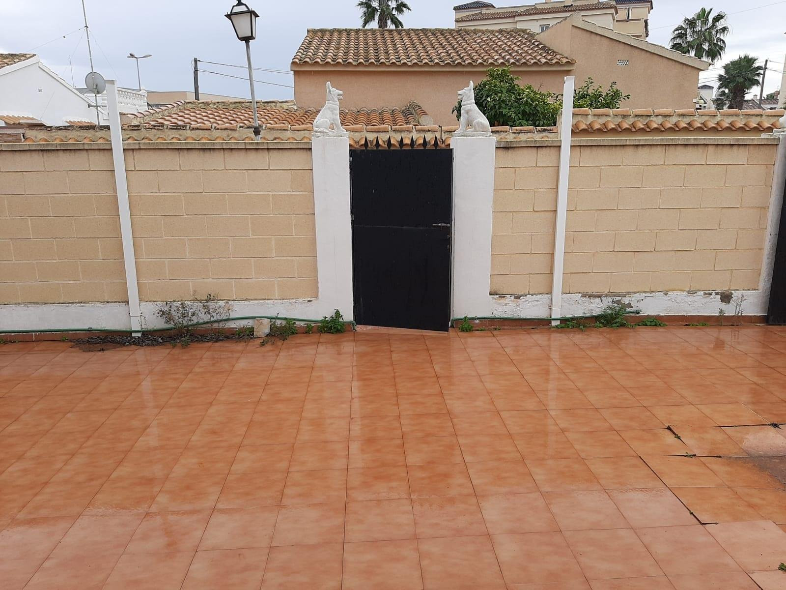 Villa in Urbanizacion los Balcones - view 1