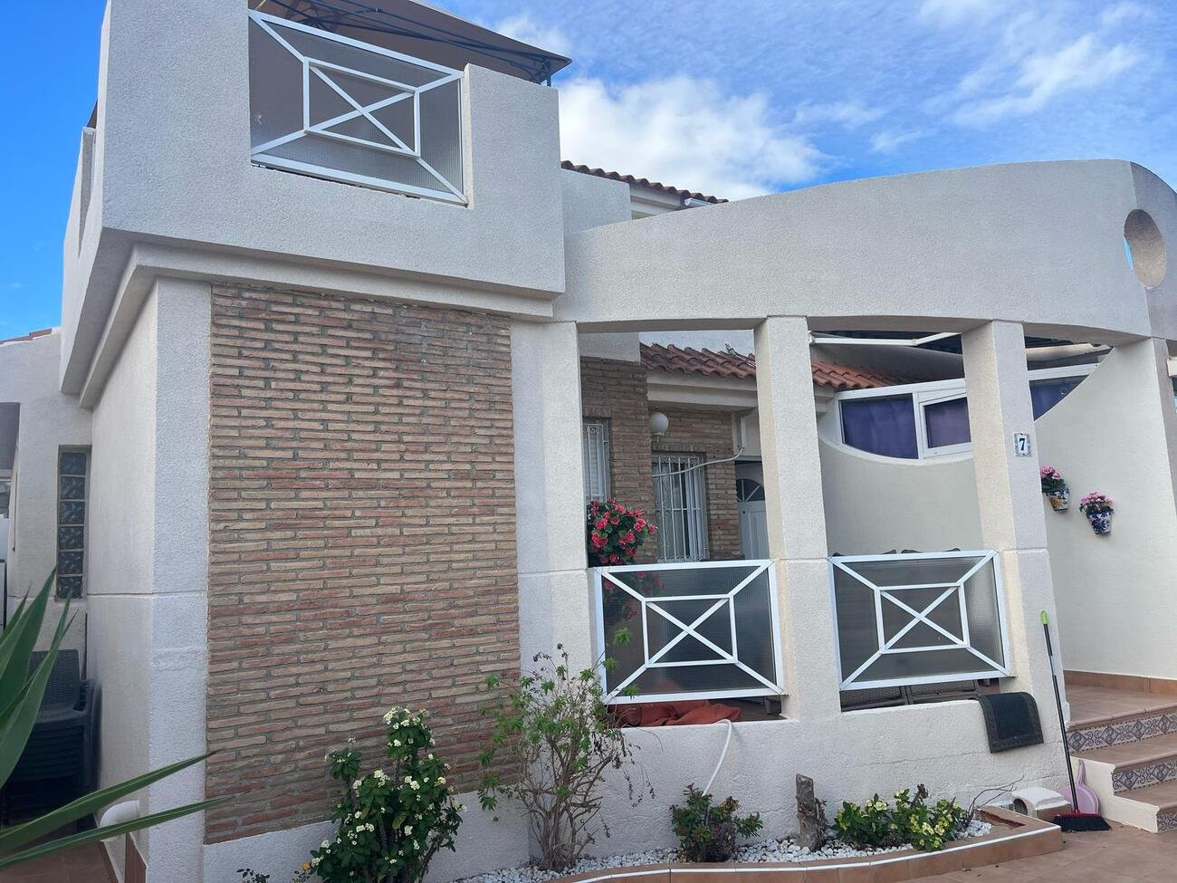 House in Urbanizacion los Balcones - view 1