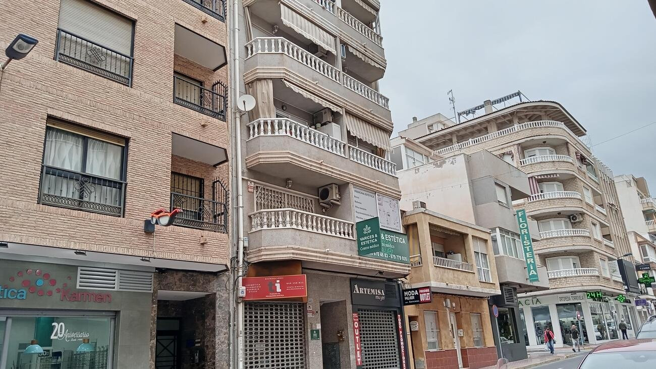Apartment in Torrevieja - view 1