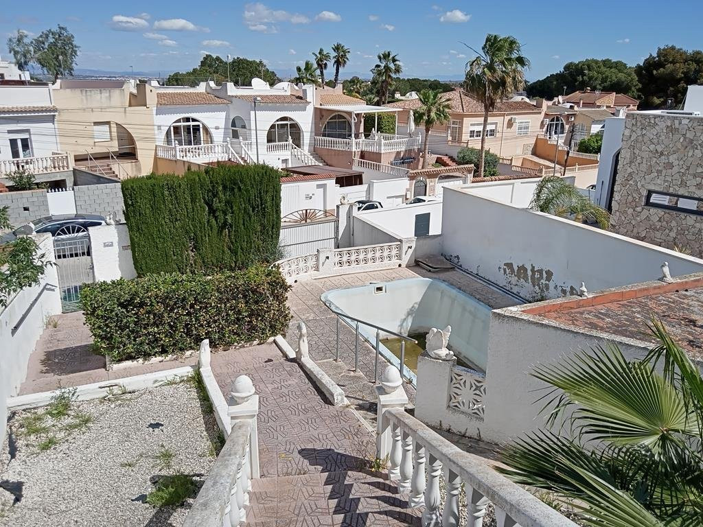 House in Torrevieja - view 1