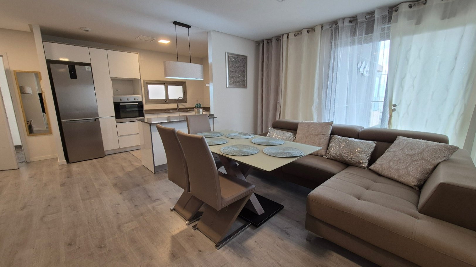 Apartment in Villamartin - view 1