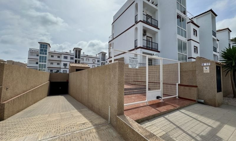 House in Urbanizacion los Balcones - view 1