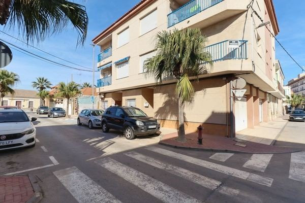Apartment in Los Alcazares - view 1