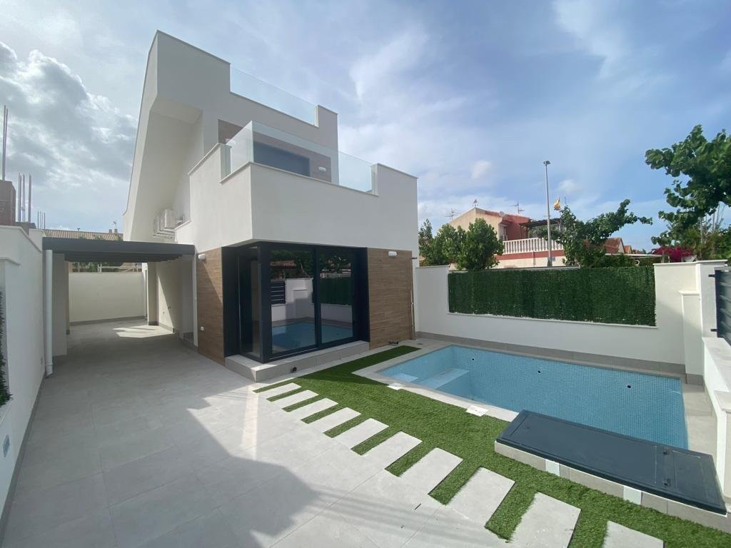 Villa in Santa Cruz - view 1