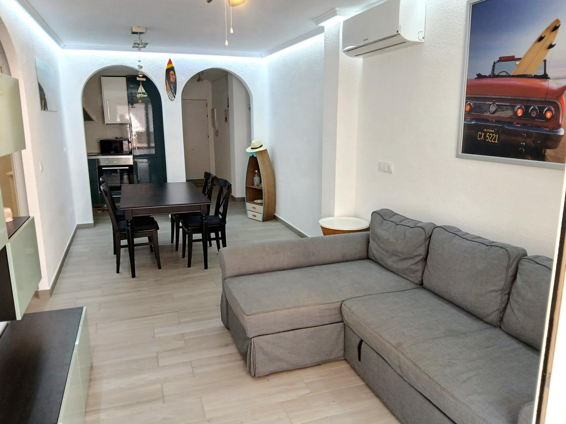 Apartment in Alicante - view 1