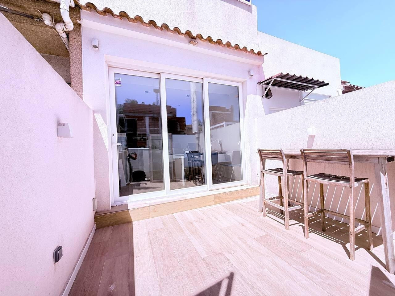 House in Villamartin - view 1