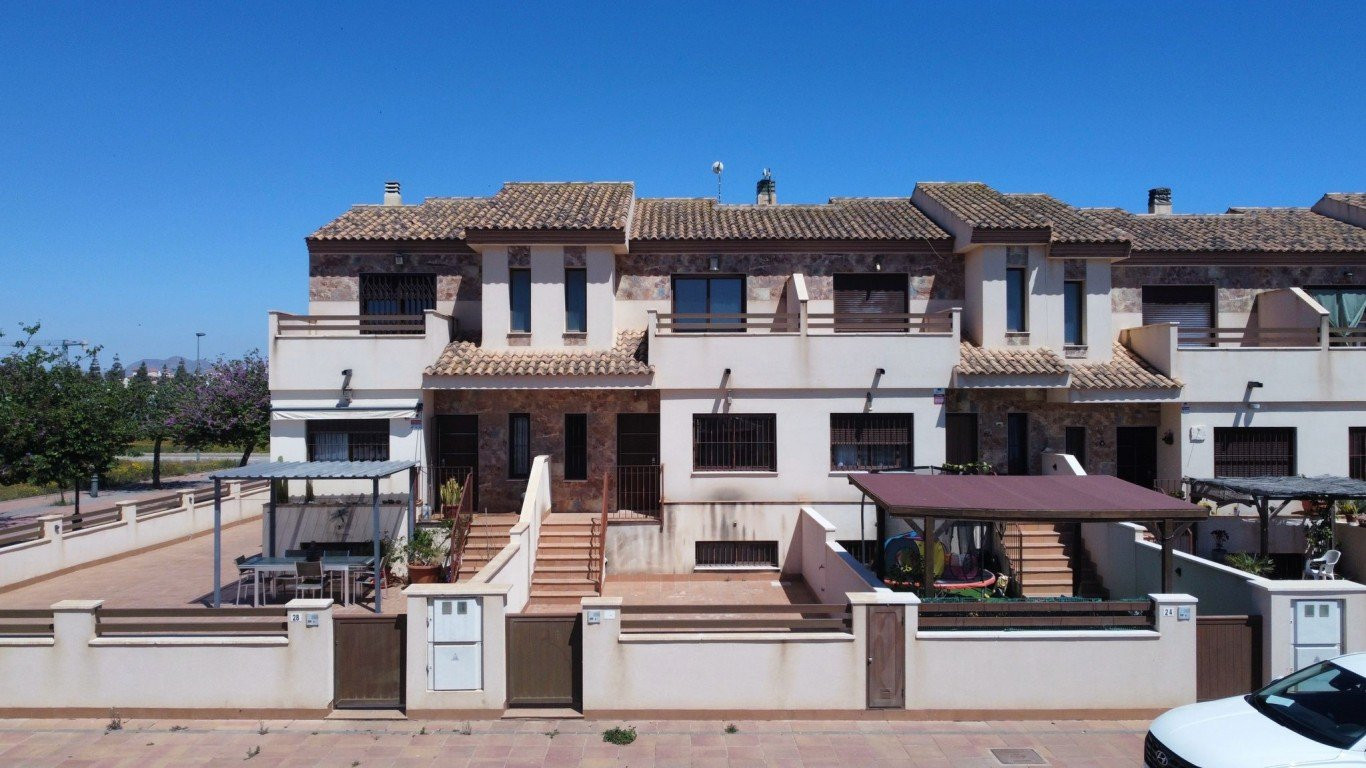 House in Los Alcazares - view 1