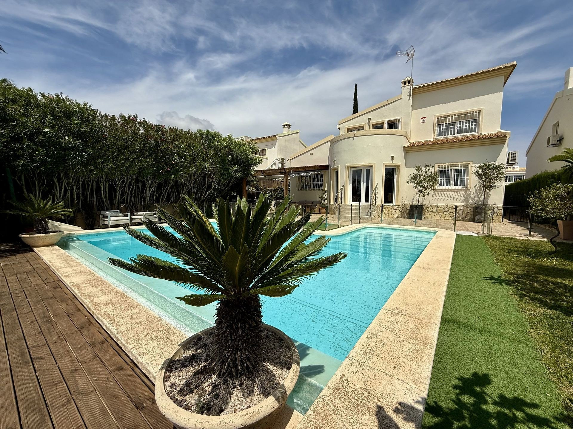 Villa in Los Dolses - view 1