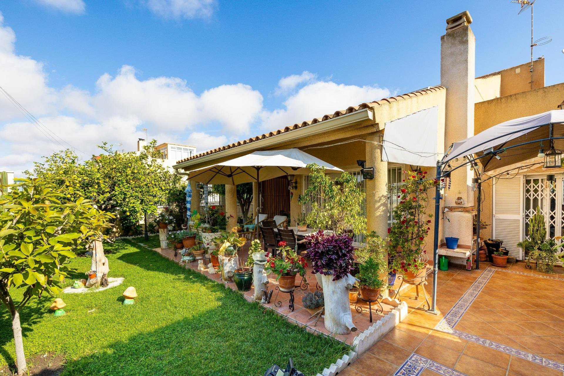 Villa in Torrevieja - view 1