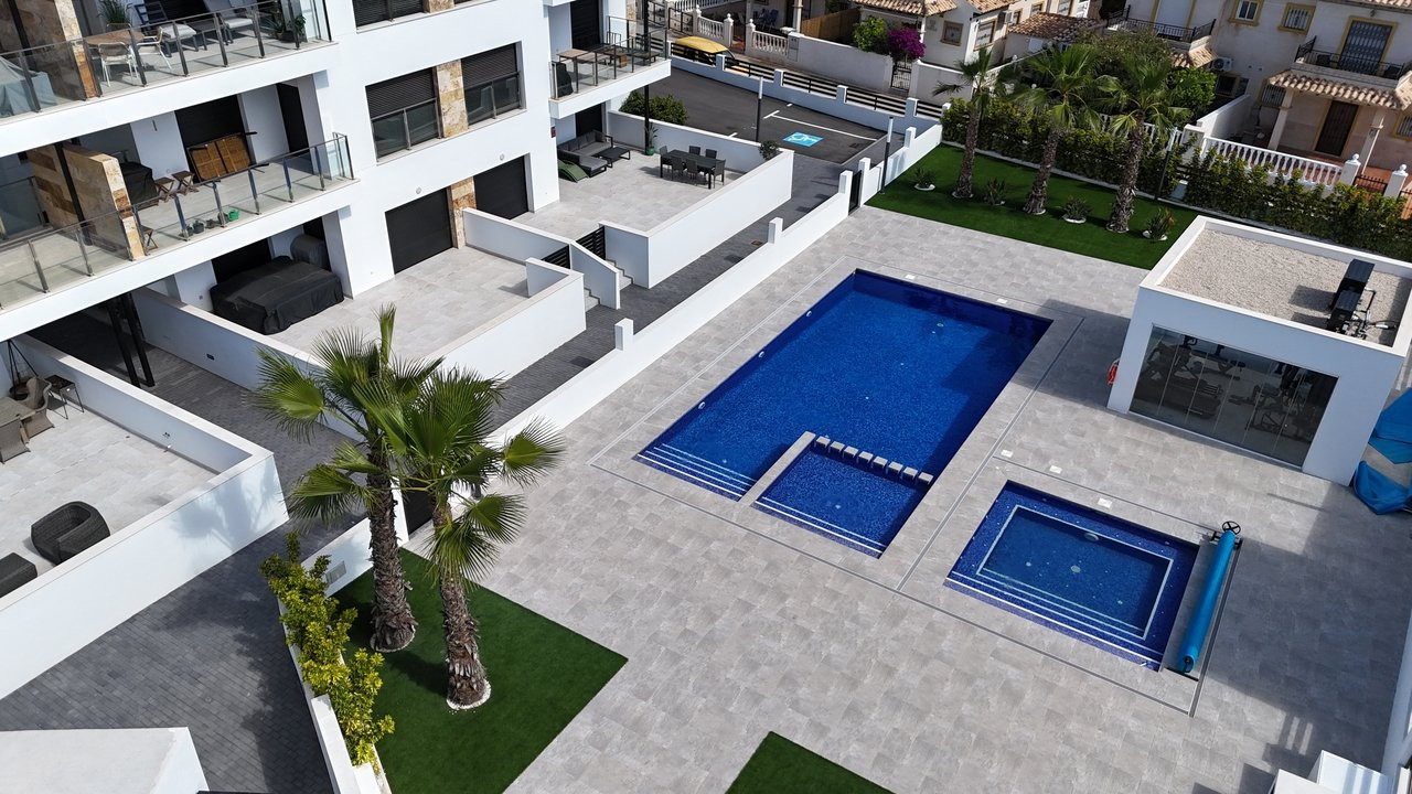 Apartment in La Zenia - view 1