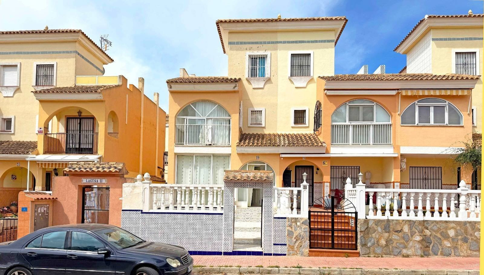 Apartment in Urbanizacion los Balcones - view 1