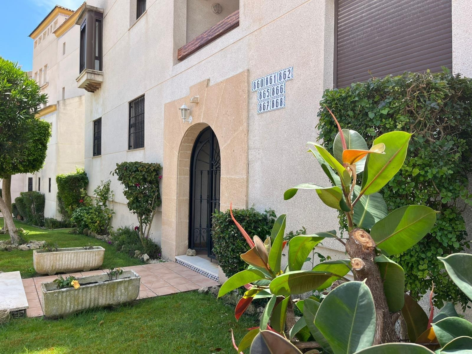 Apartment in Campoamor R-5 - view 1